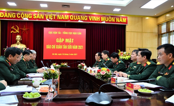 Các đại biểu tham dự buổi gặp mặt.